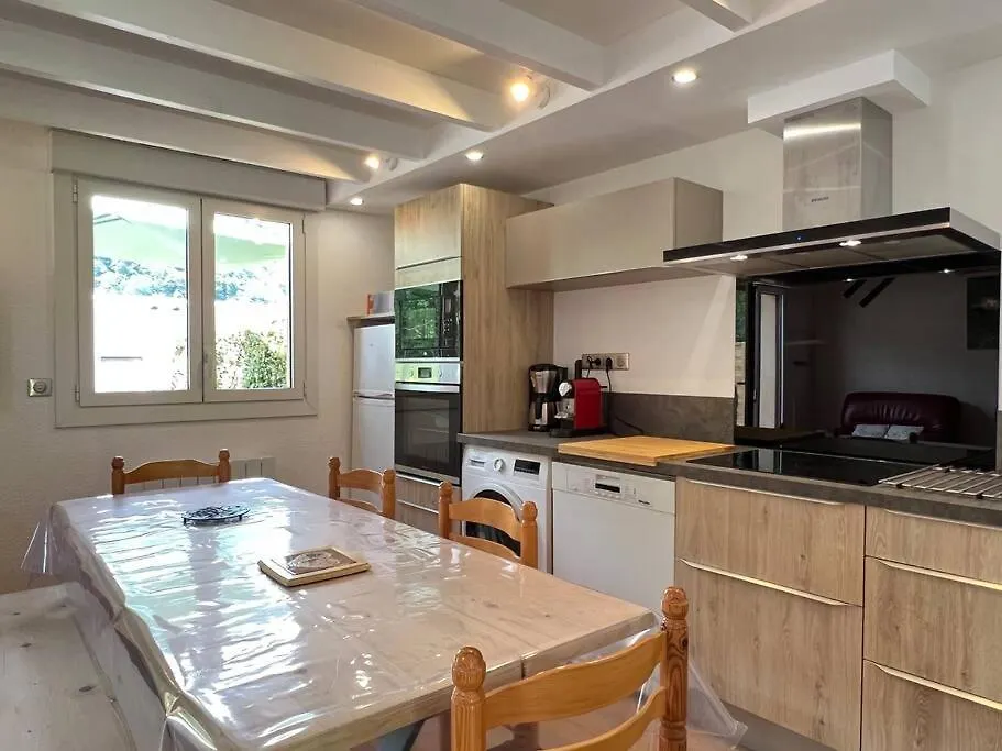 Le 101. Chalet 3 Chambres+Mezz. Terrasse. Parking. Cauterets 0*,